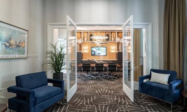 Building Photo - 320 Franklin Club Dr