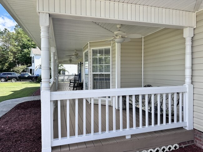 Building Photo - 304 Chisholm Trail