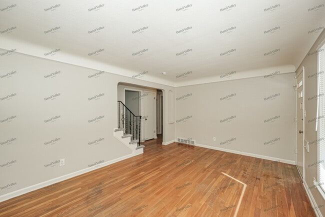 Building Photo - 19605 Longview Ave