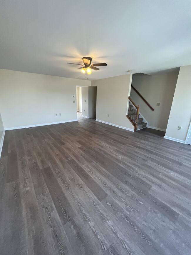 Building Photo - 118 Myatt Ct