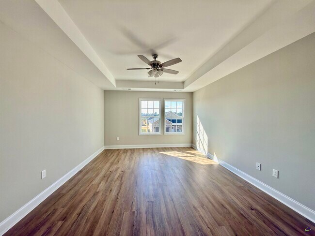 Building Photo - 212 Beau Claire Cir
