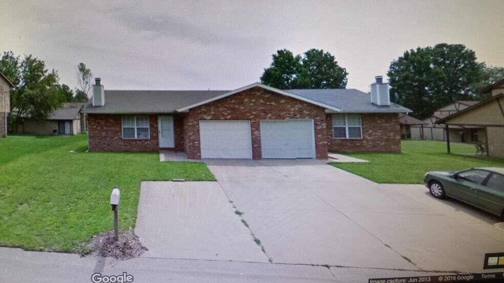 Building Photo - 714 Plankway Drive