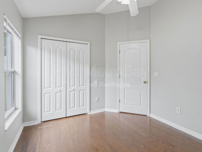 Building Photo - 7632 Blue Spring Dr