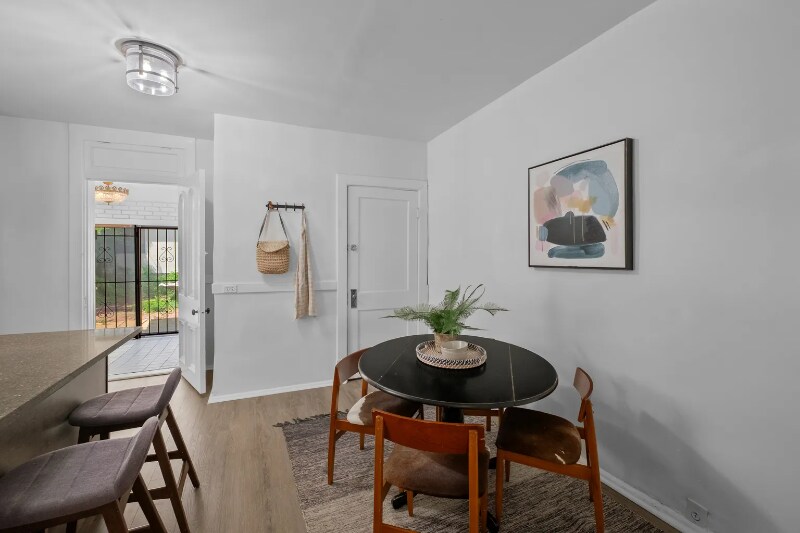 Building Photo - 1315 Hampton Ave