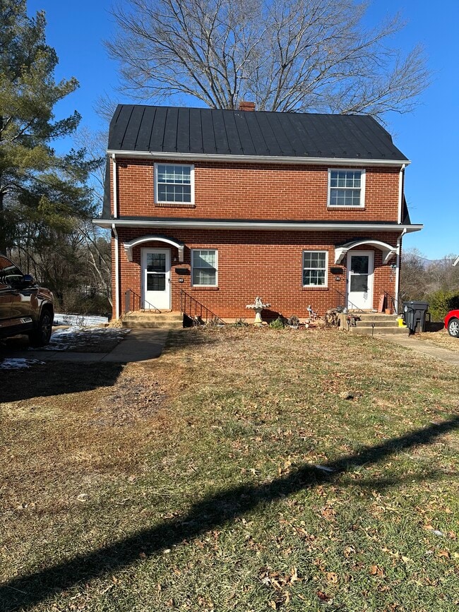 Building Photo - 1303 Longwood Ave