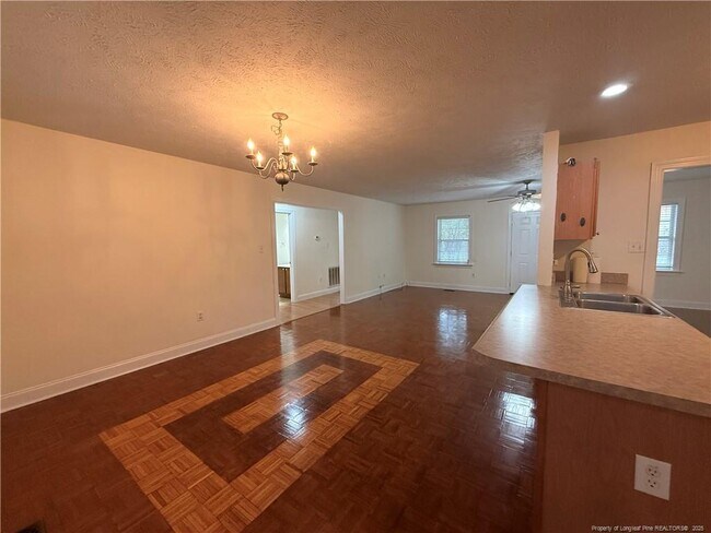 Building Photo - 3713 Rockhurst Dr