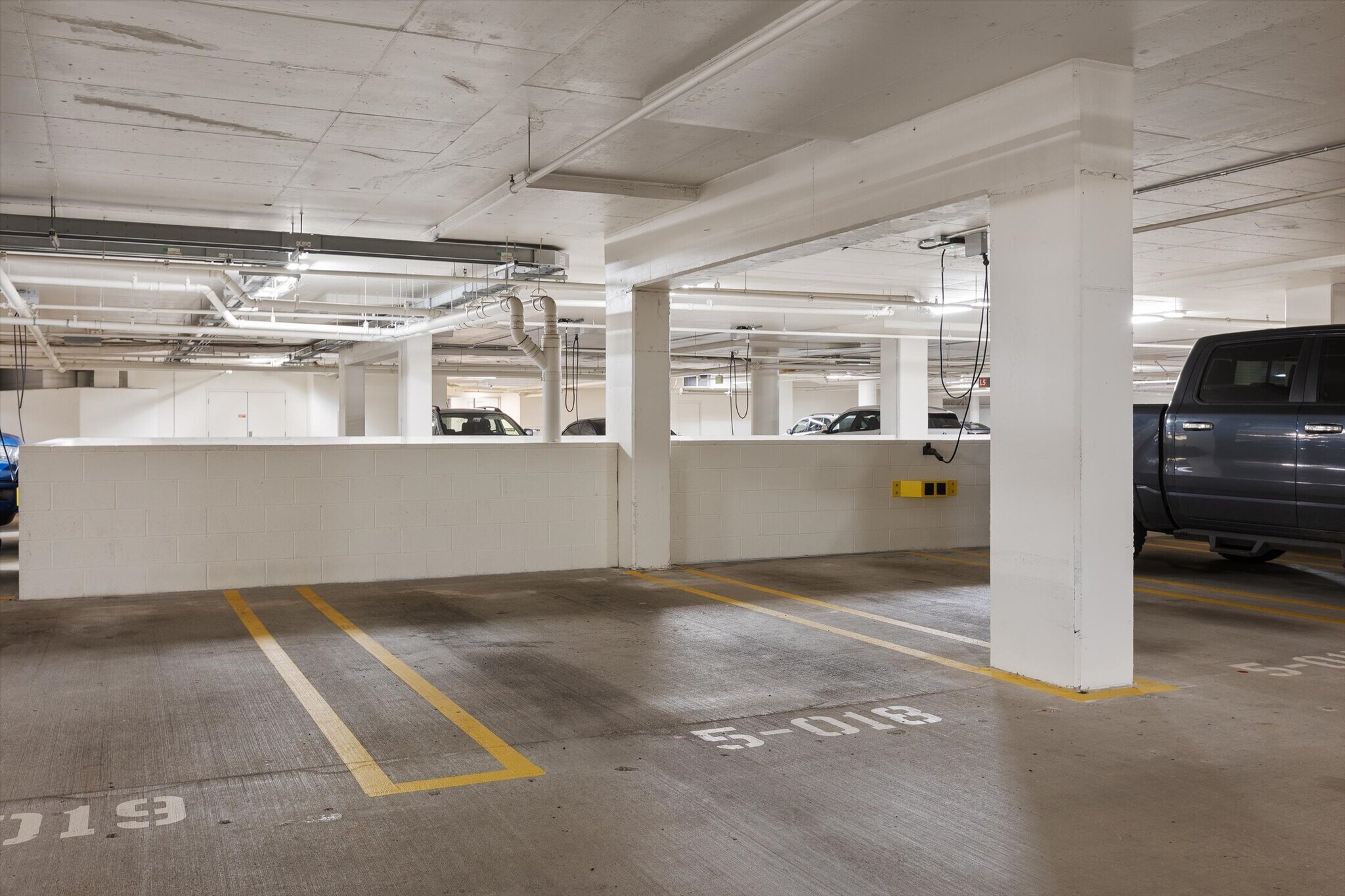 Building Photo - 10700 NE 4th St