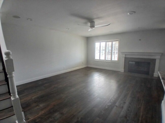 Building Photo - 180 Pelican Loop