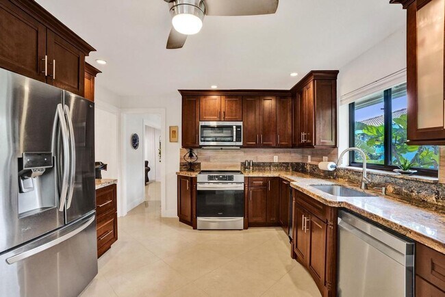 Building Photo - Boca Raton Beautifully Updated 4 Bedroom Pool Home