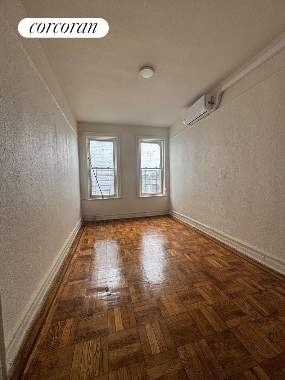 Building Photo - 835 Lenox Rd