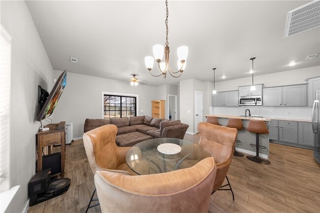 Building Photo - 396 N Torc Ln