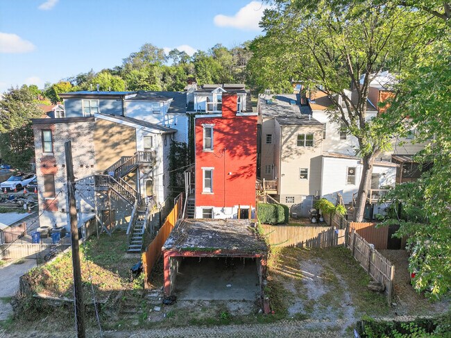 Building Photo - 517 Armandale St