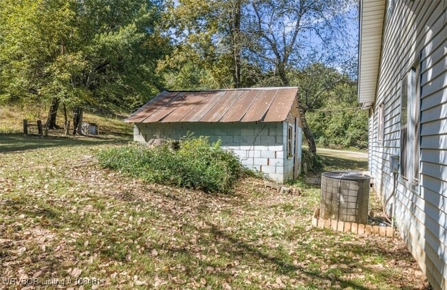 Building Photo - 15615 Hopewell Way