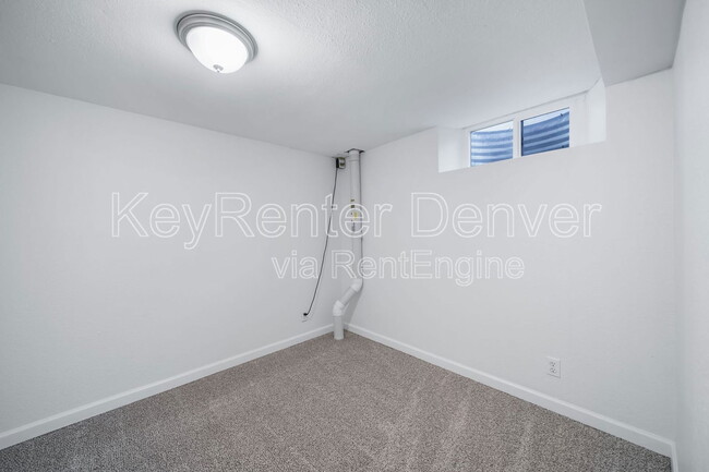 Building Photo - 7275 E 8th Ave