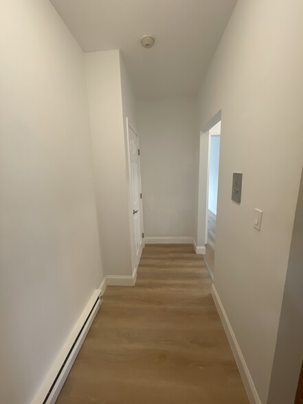 Building Photo - 111 Norway St