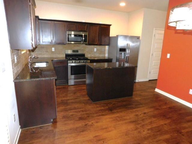 Building Photo - 2442 Martini Way