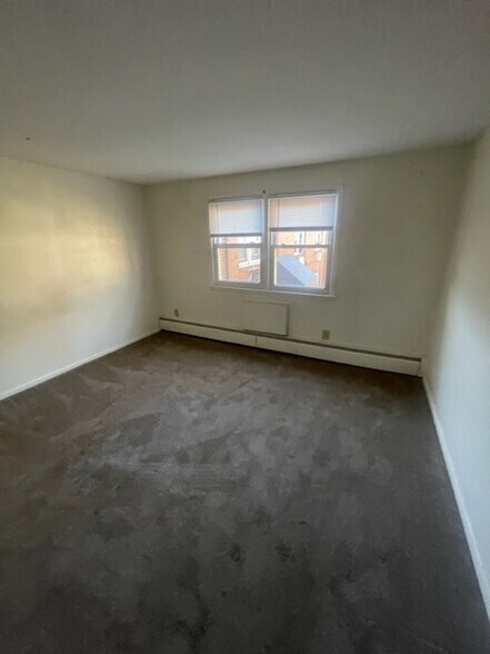 Building Photo - 78 Orchard St