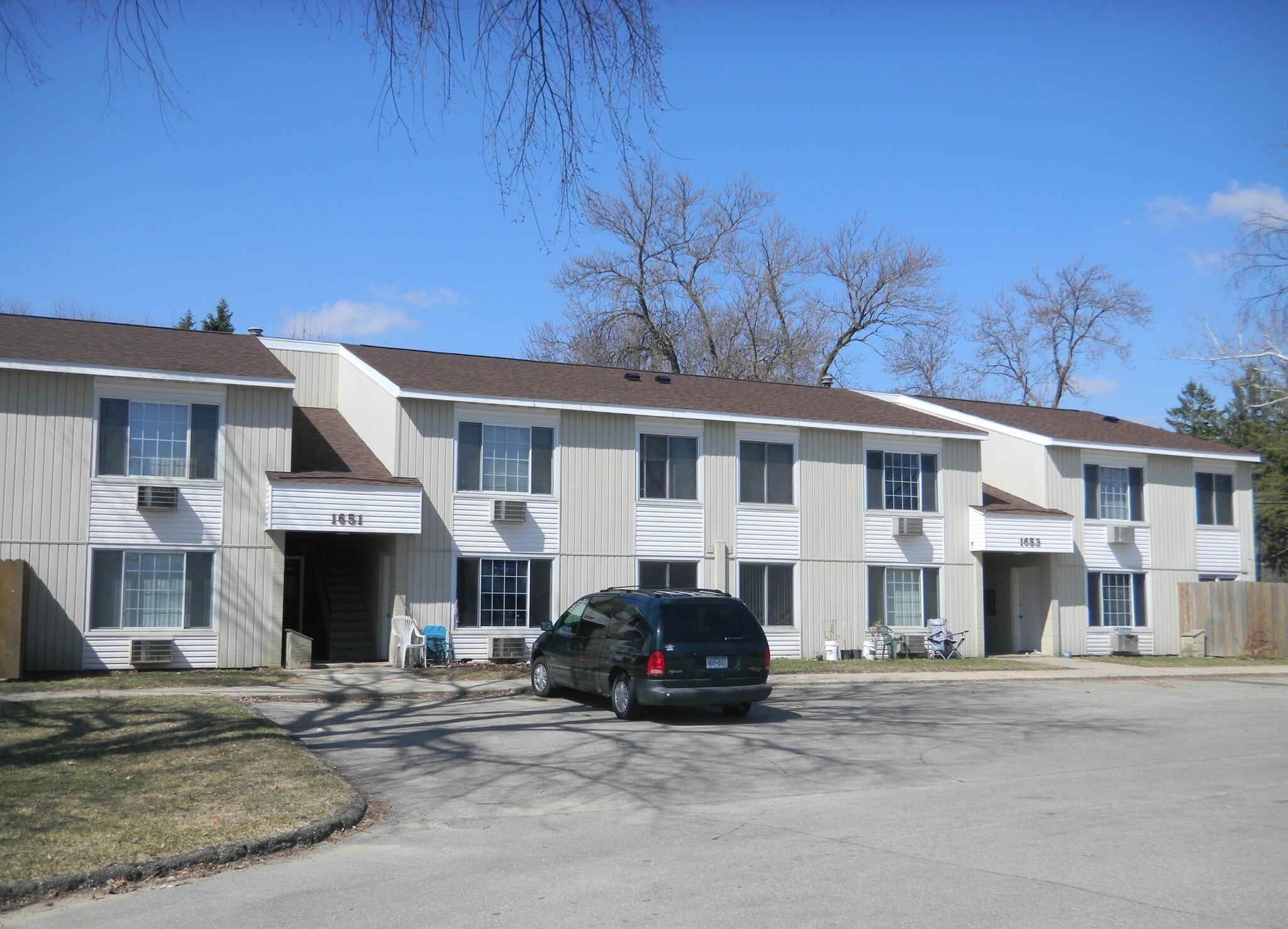 Building Photo - 1653 4th St SE