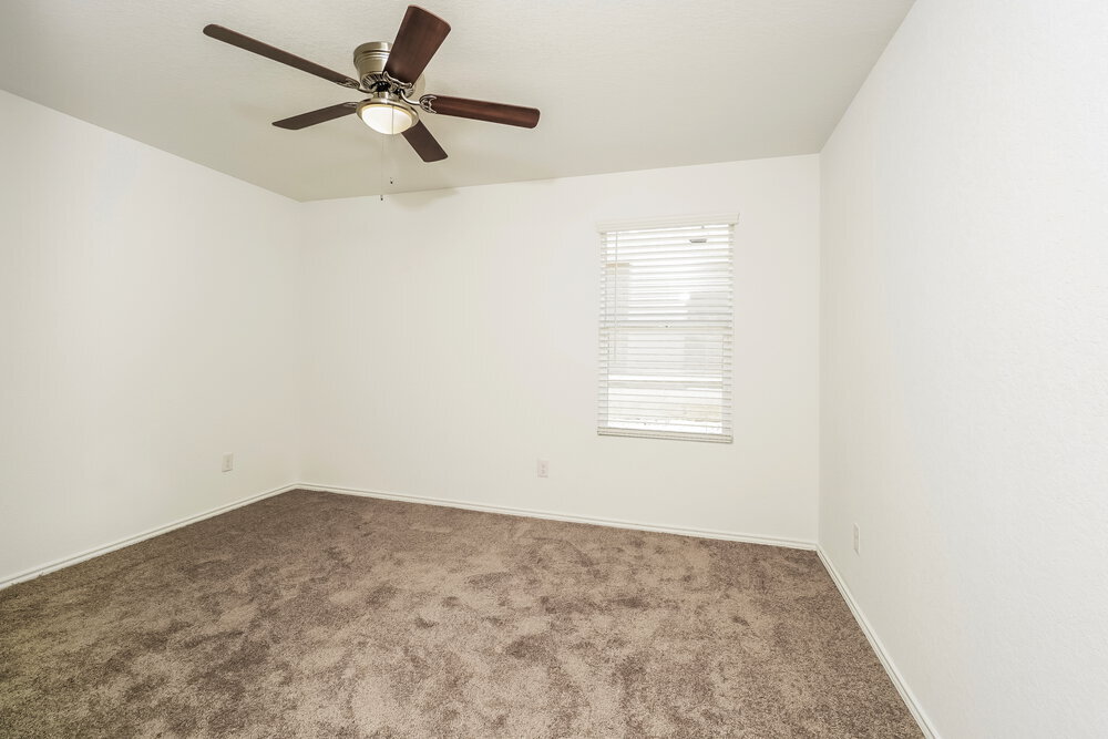 Building Photo - 13937 Reservoir Dr