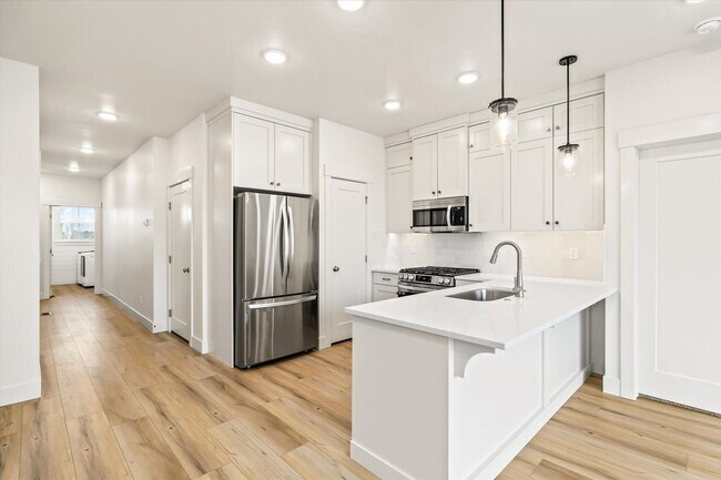 Building Photo - 3+3 Luxury Home in Eagle’s Prestigious Bellemeade Community