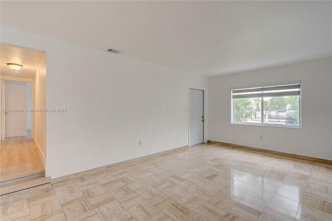 Building Photo - 3635 SW 88th Ct