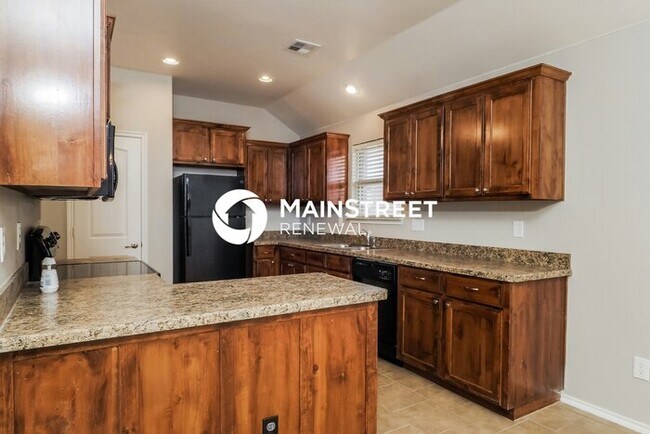 Building Photo - 3 Bedroom Pet-Friendly Home in Mustang, OK with Main Street Renewal