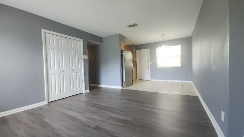 Building Photo - 2625 Kershaw Dr W