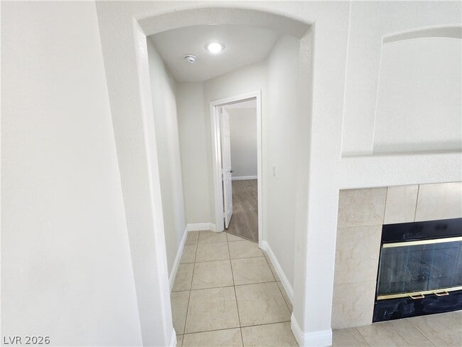 Building Photo - 753 Maranello St