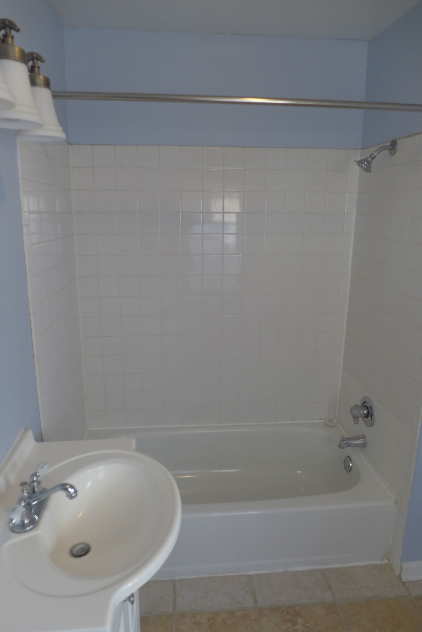 Building Photo - 512 S Wolfe St