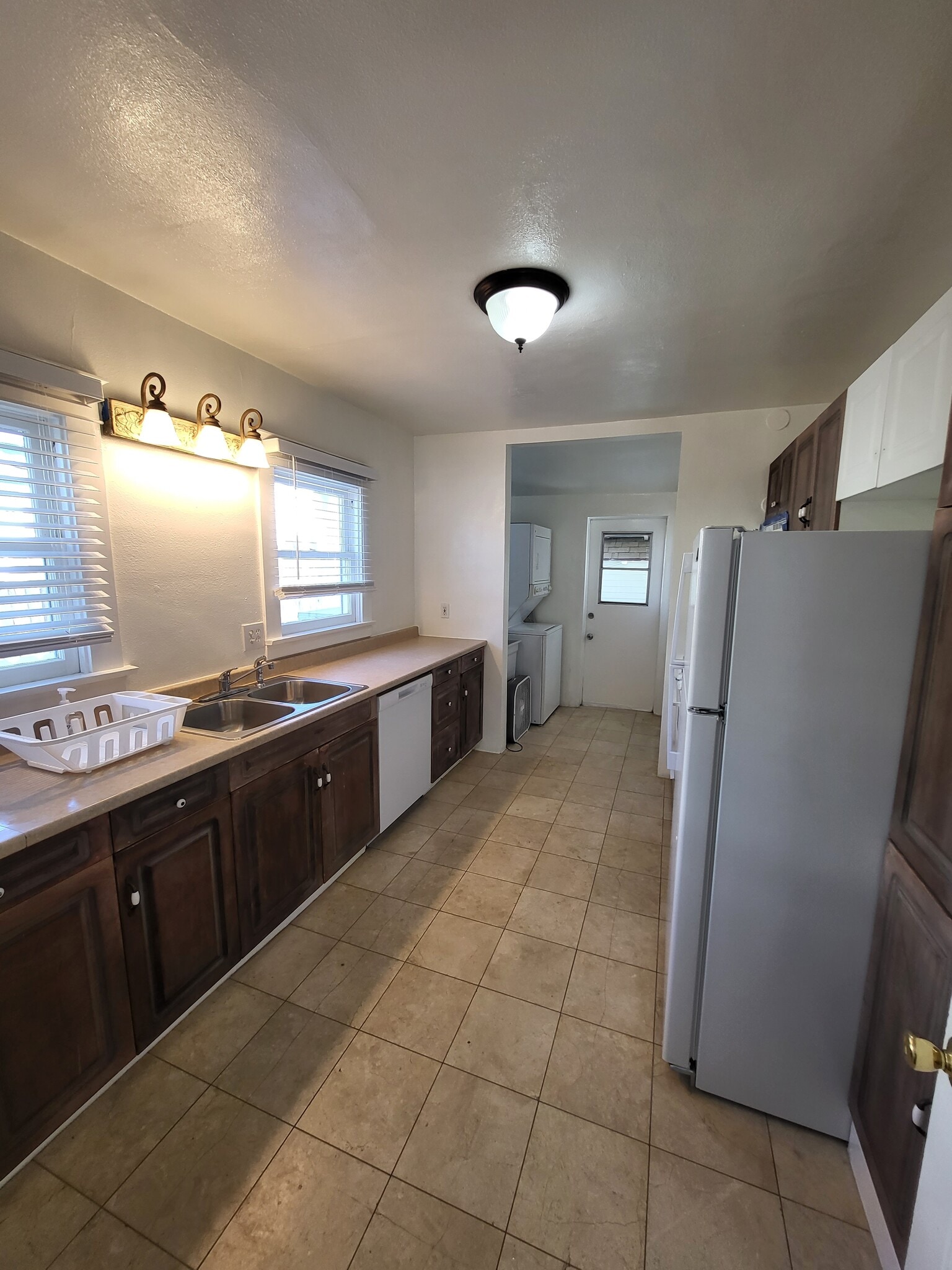 renovated kitchen with everything. - 3020 E 17th St