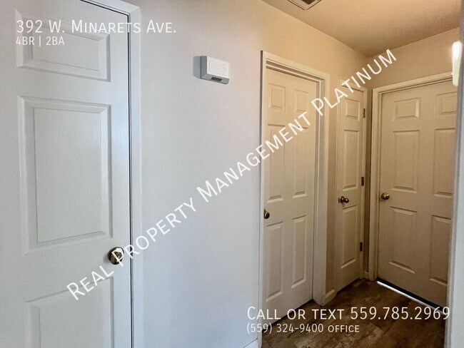 Building Photo - 392 W Minarets Ave
