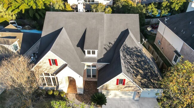 Building Photo - 10 E Artist Grove Cir