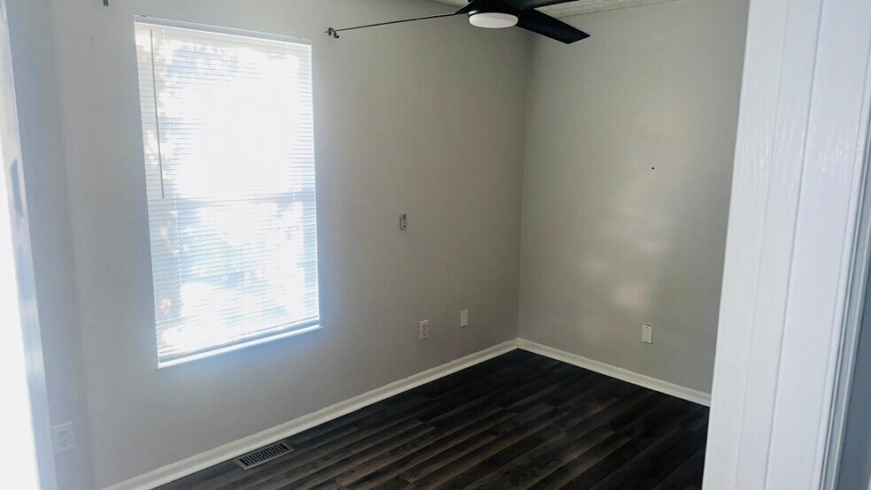 Building Photo - 1744 Messner Dr