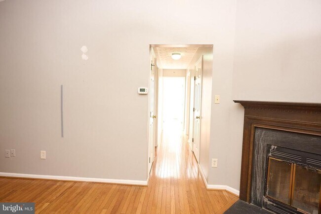 Building Photo - 1492 Greenbriar Cir