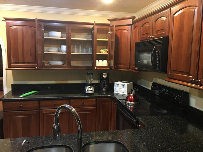 Building Photo - 1760 Shoreside Cir