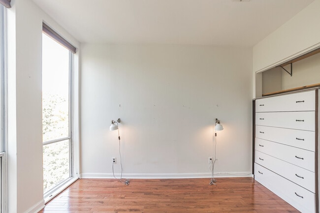 Building Photo - 287 14th St NW