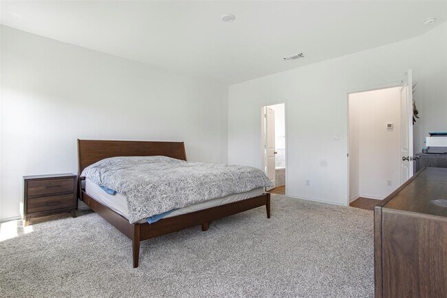 Building Photo - 1509 Brueggerhoff Rd