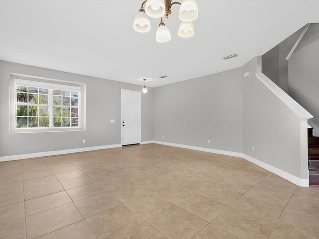 Building Photo - 2274 Geneva Dr