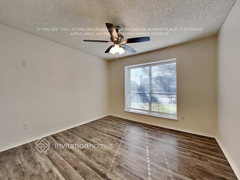 Building Photo - 2217 Merrimac Ln