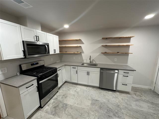 Building Photo - 2322 Meadow Ln