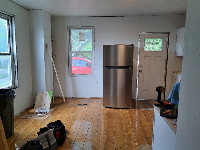 Building Photo - 2335 Milligan Ave