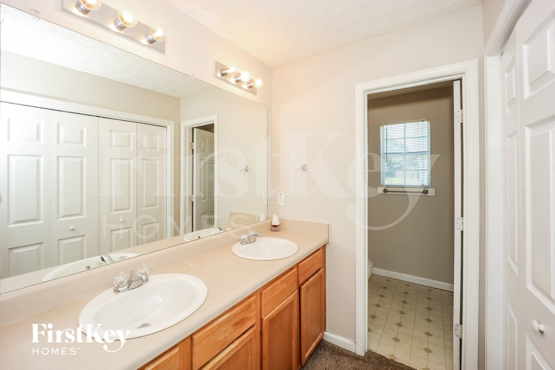 Building Photo - 9421 Mulligan Ct