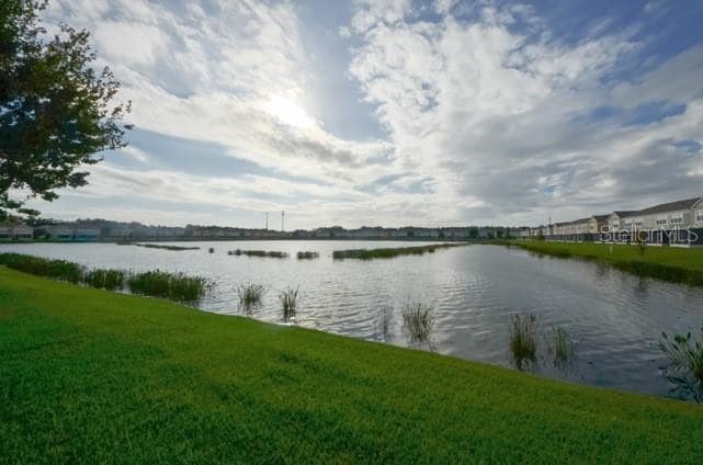 Building Photo - 4815 Pond Ridge Dr