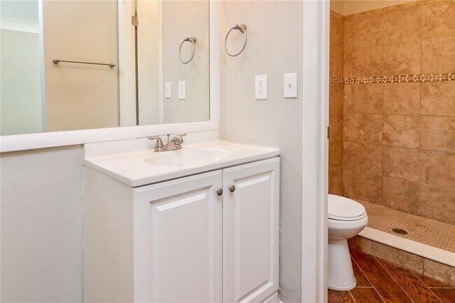 Building Photo - 2289 Crystalview Ct