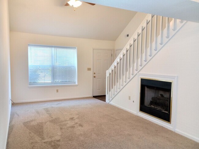 Building Photo - 3527-3529 Prescott Dr.