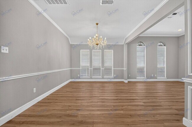Building Photo - 305 Brazil Dr