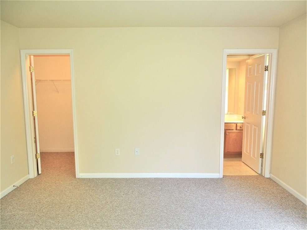 Building Photo - 103 Pepperton Ct