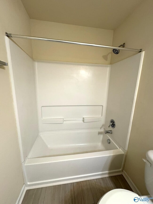 Building Photo - 219 Ivyleaf Dr