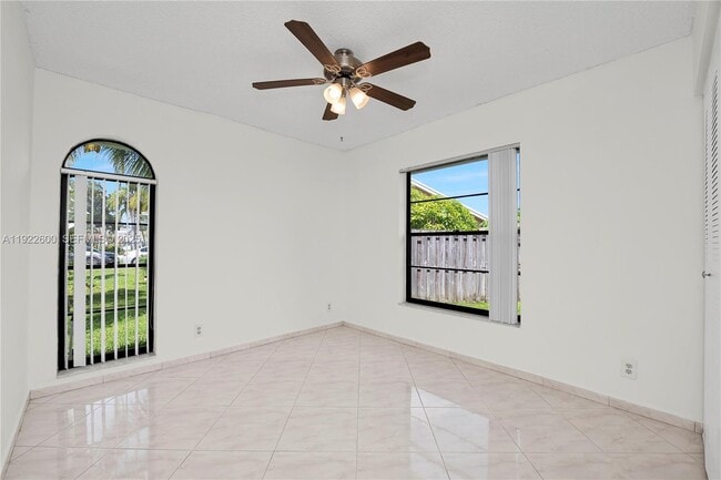 Building Photo - 3104 NW 109th Ave