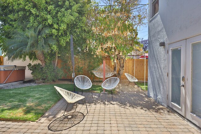 Building Photo - 3270 Cedar St